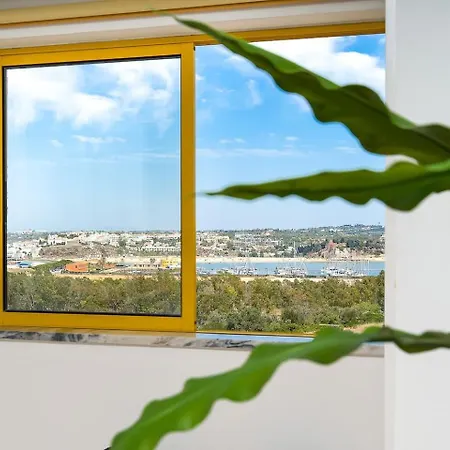 Bright Apt Marina View Steps To Beach *