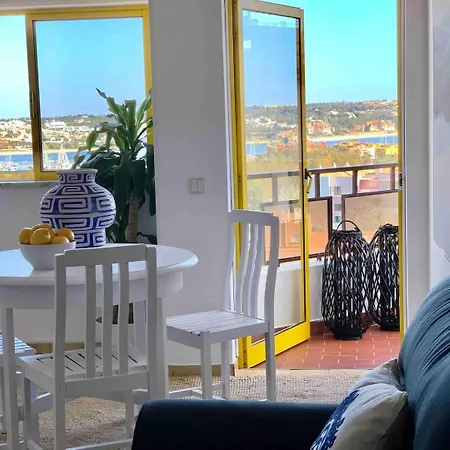 Bright Apt Marina View Steps To Beach Portimão