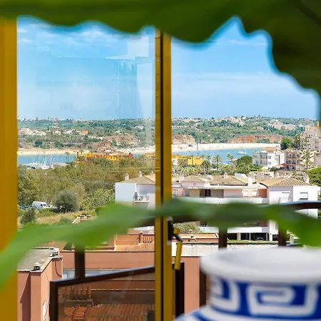 Апартаменты Stylish With View